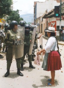 Bolivian woman confronts police